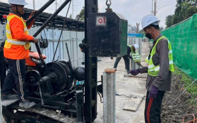 มีเครื่องมือเฉพาะทางและบริการโดยช่างตอกเสาเข็มผู้เชี่ยวชาญ